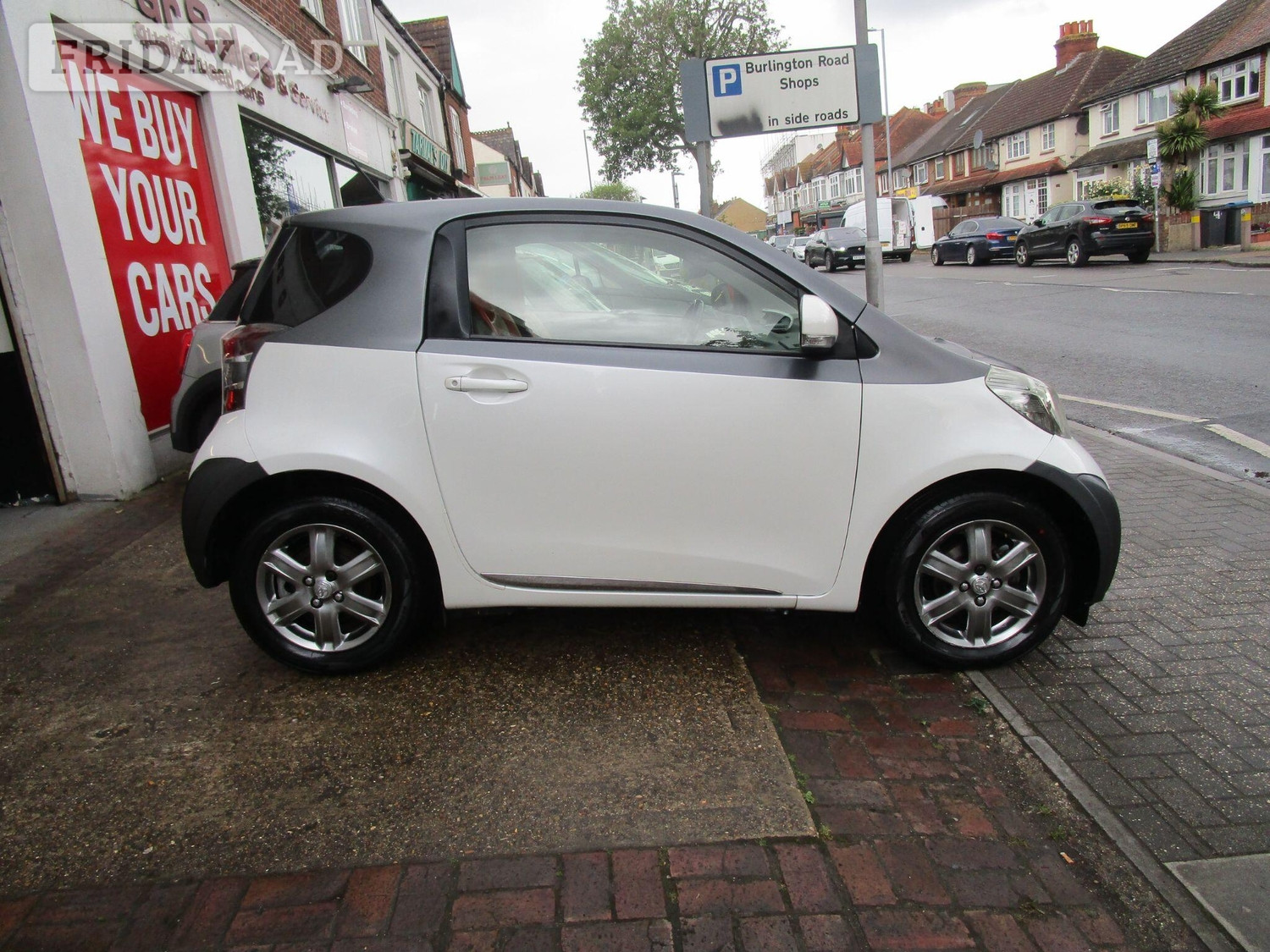 [ berth ]Toyota IQ