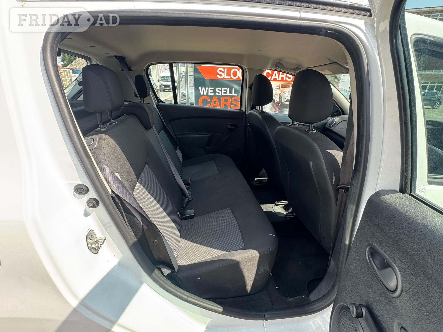 Dacia Sandero 2016 - Cars