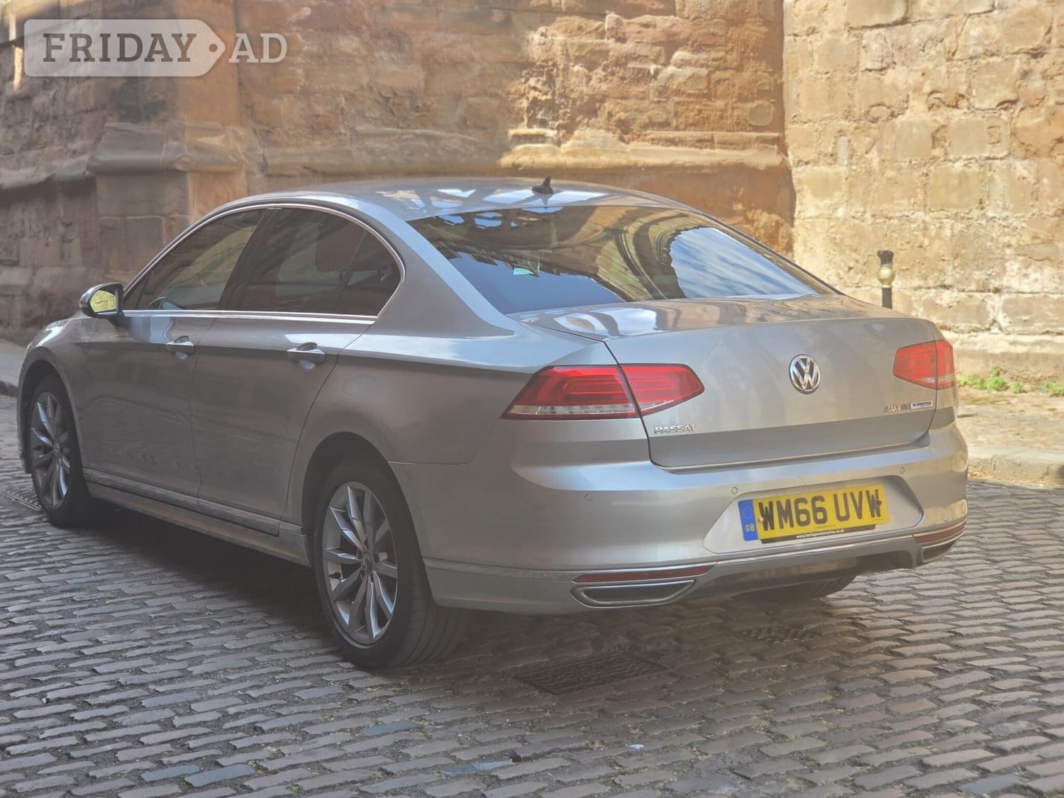 Volkswagen Passat 2016 - Cars