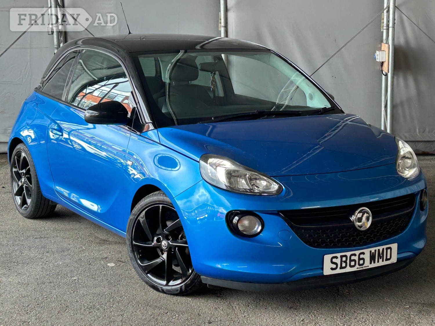 Vauxhall Adam 2016 in Manchester