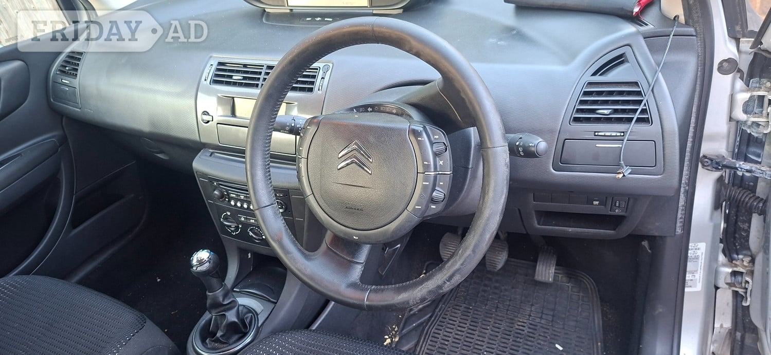 Citroen C4 2010 - Cars in Sutton