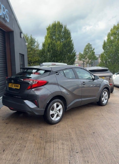 [ berth ]Toyota C-HR