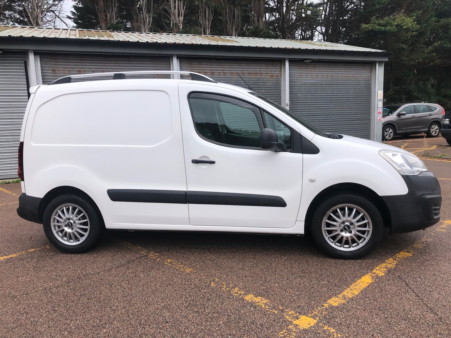 Peugeot Partner 2016 - Vans & Commercial Vehicles