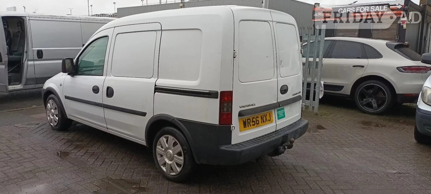 [ berth ]Vauxhall Combo