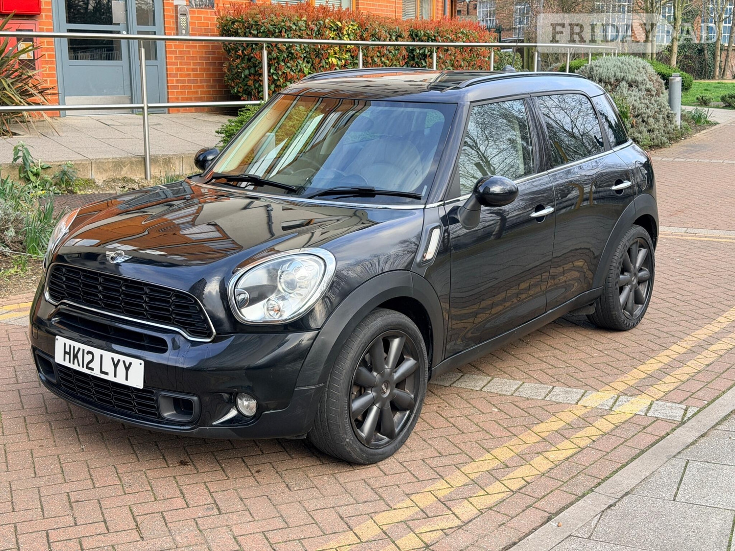 Mini Countryman 2012 in Wembley