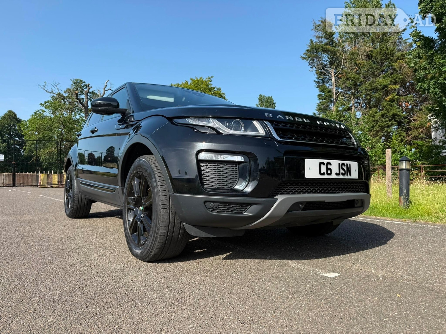 [ berth ]Land Rover Range Rover Evoque