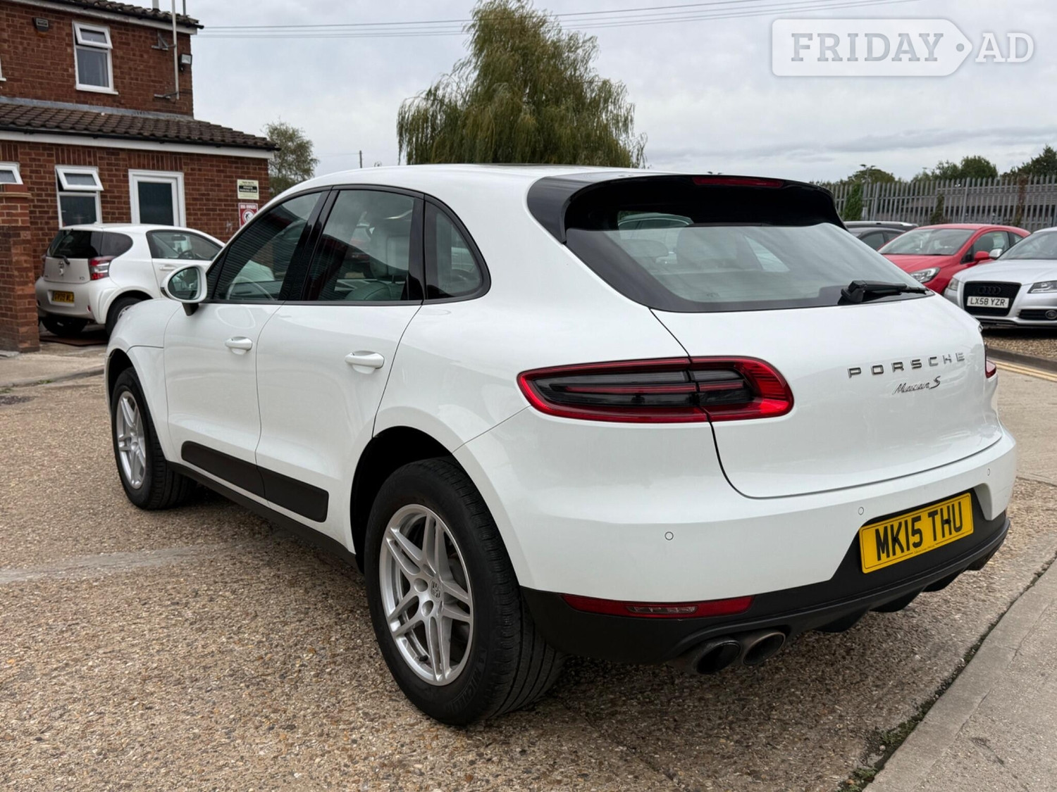 Porsche Macan 2015 - Cars in Leighton Buzzard