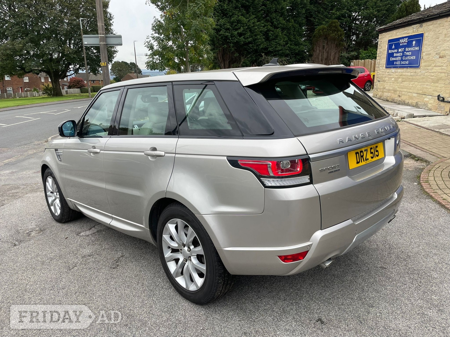 [ berth ]Land Rover Range Rover Sport