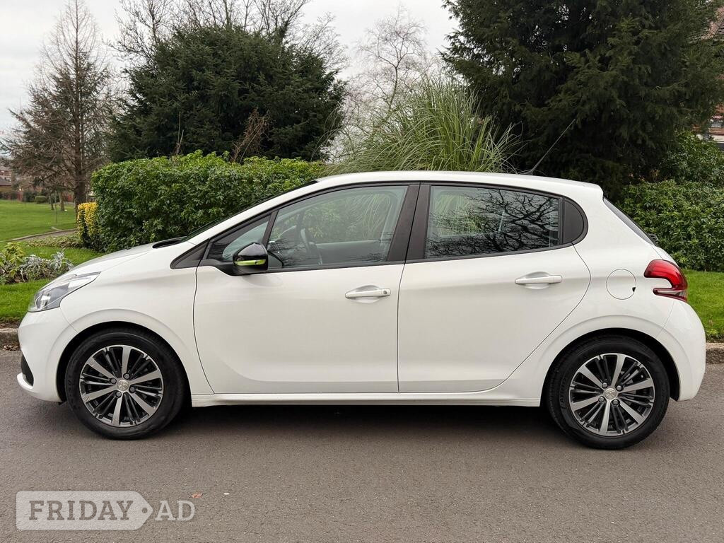 Peugeot 208 Oldham