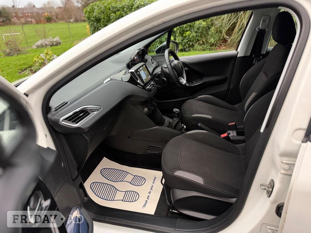 Peugeot 208 2016 - Cars