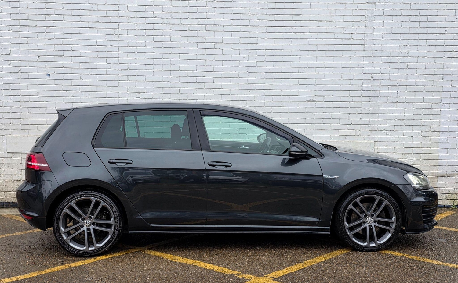 [ berth ]Volkswagen Golf