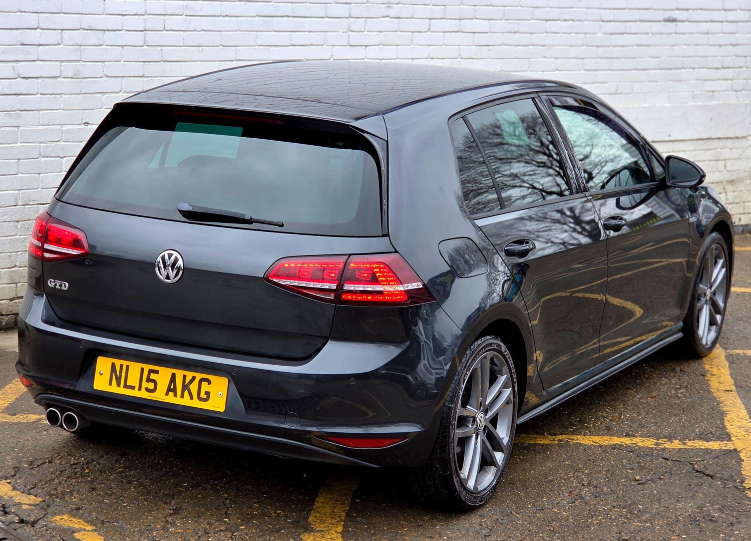 Volkswagen Golf 2015 - Cars