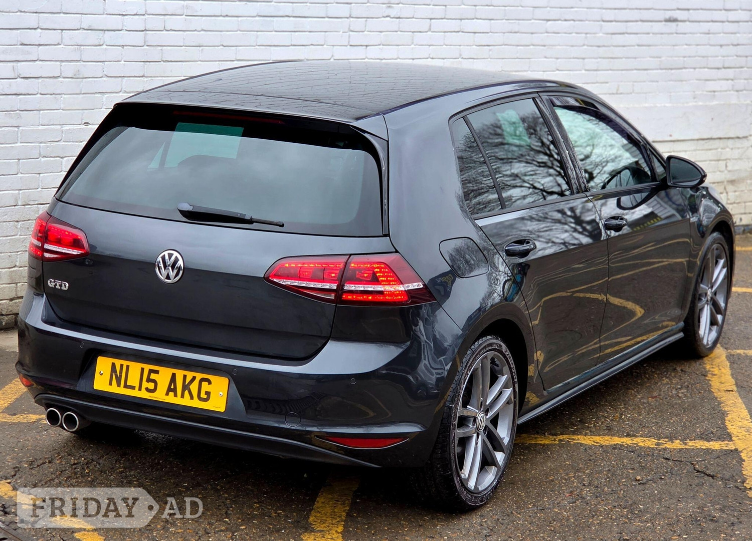 Volkswagen Golf 2015 - Cars