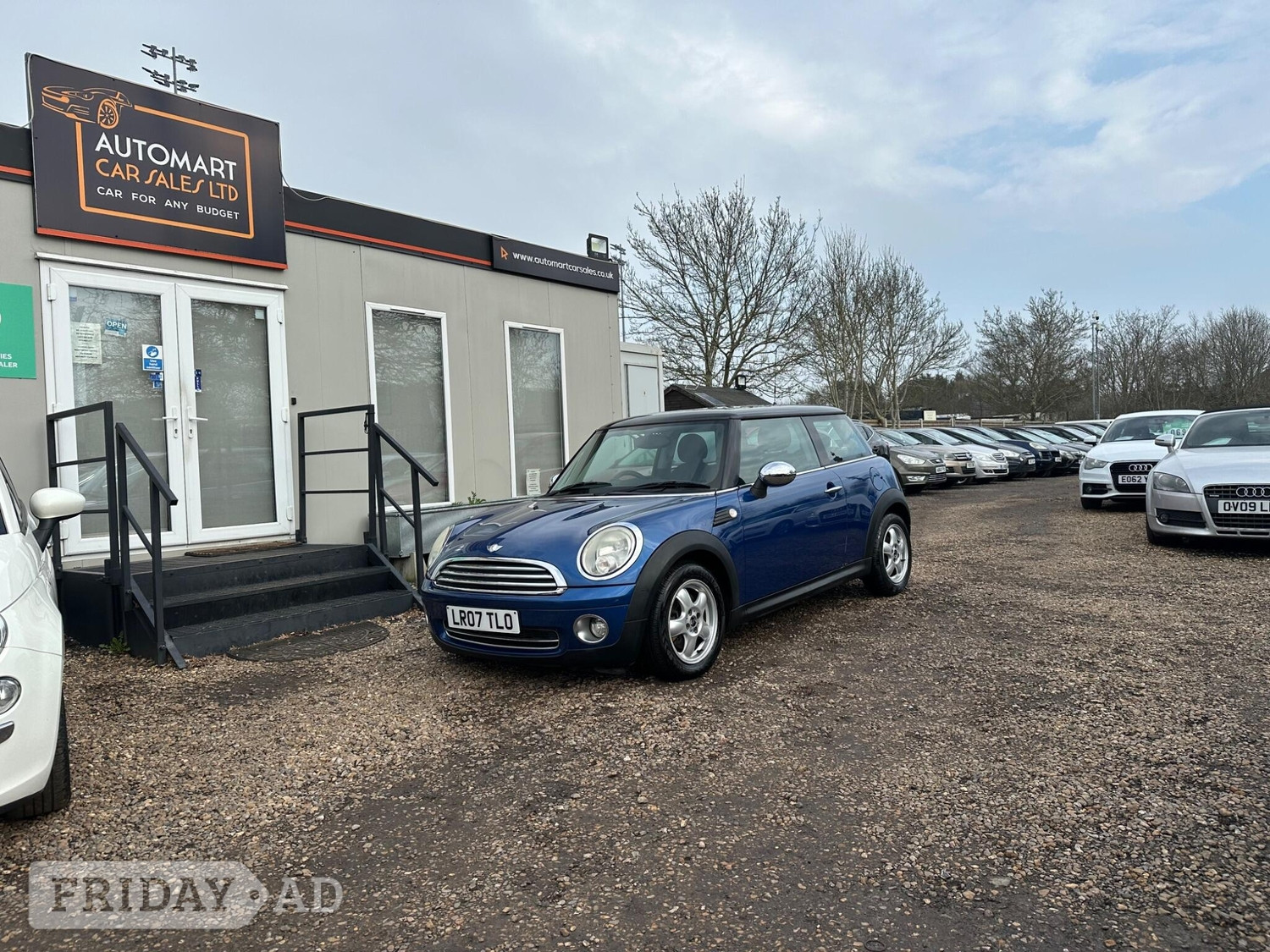 [ berth ]Mini Hatch
