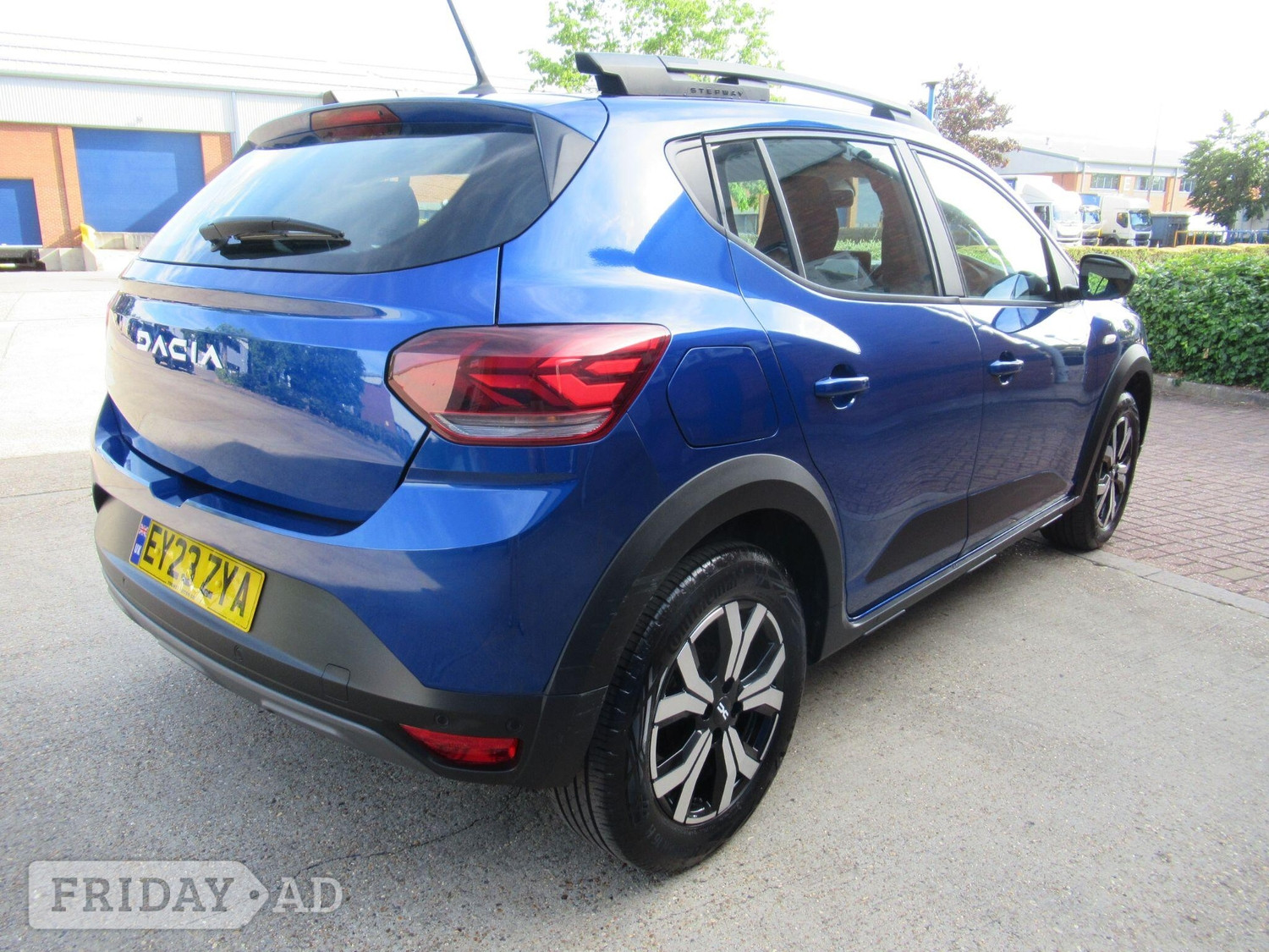 [ berth ]Dacia Sandero Stepway