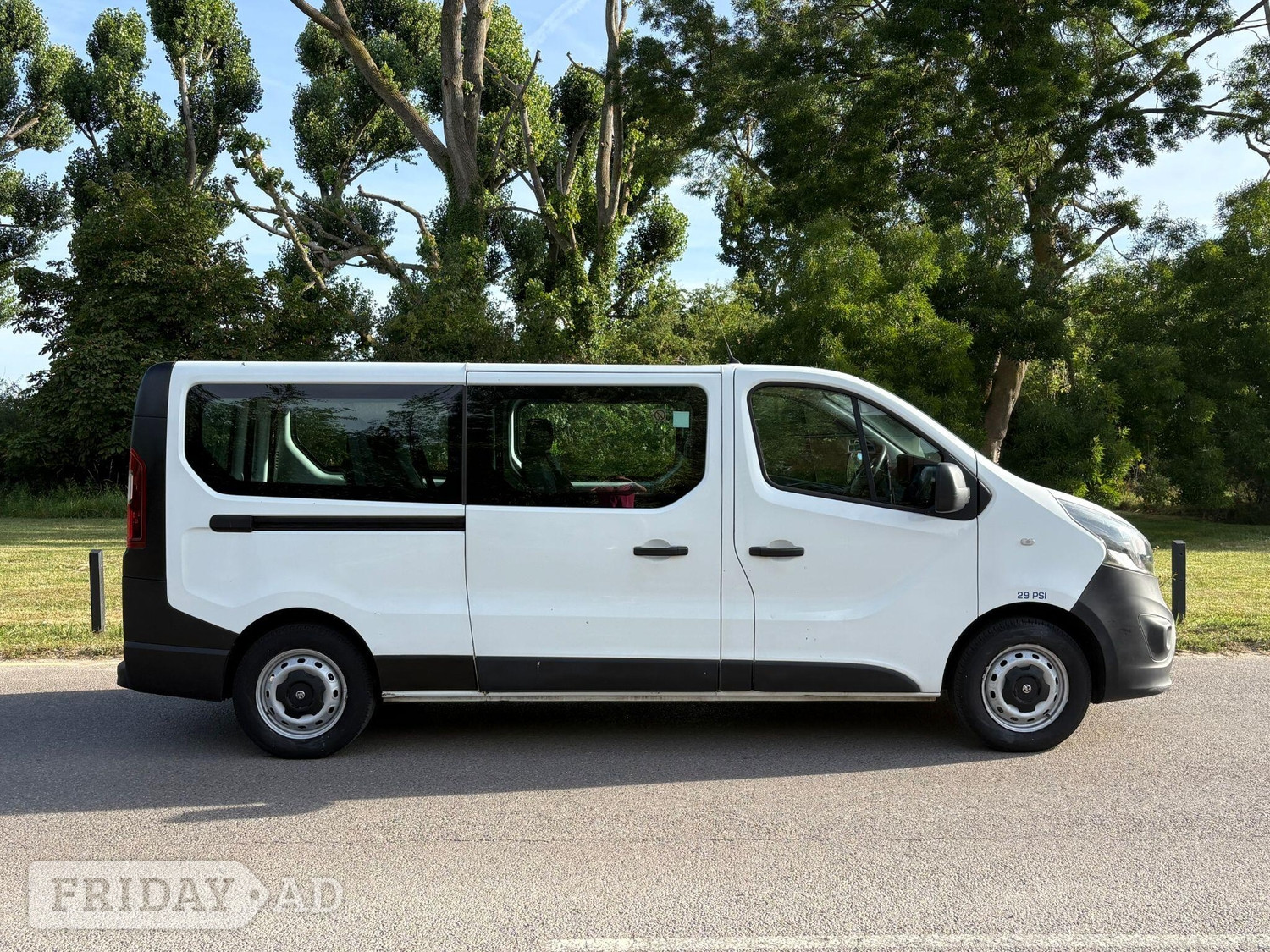[ berth ]Vauxhall Vivaro