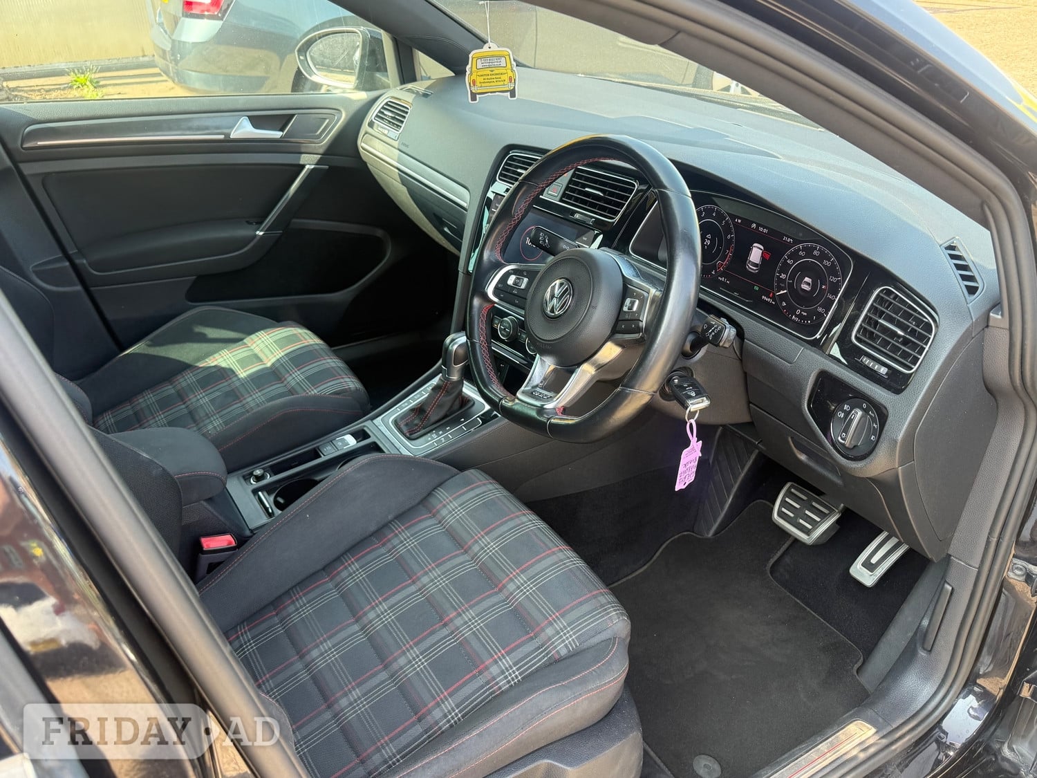 [ berth ]Volkswagen Golf