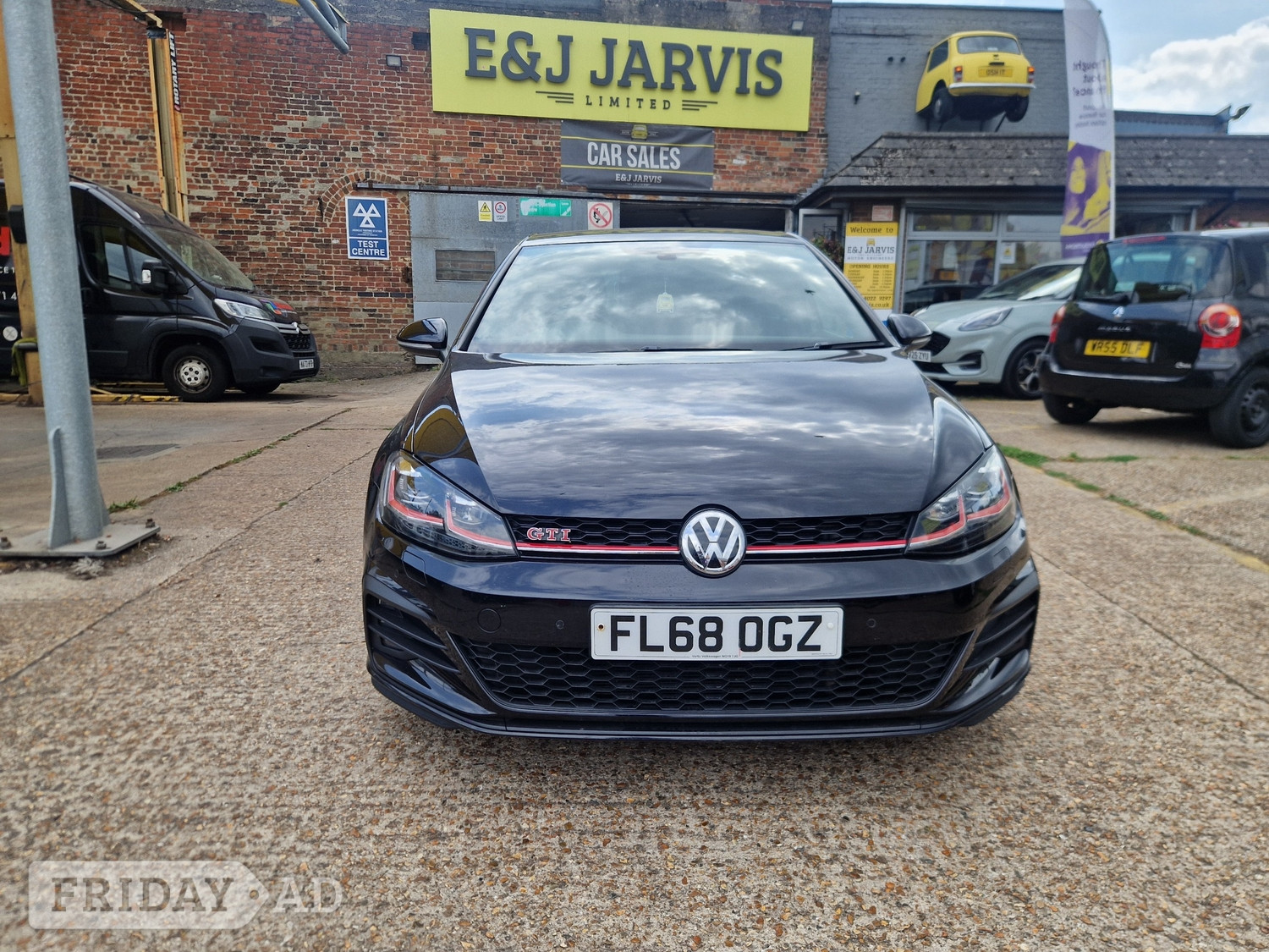 [ berth ]Volkswagen Golf