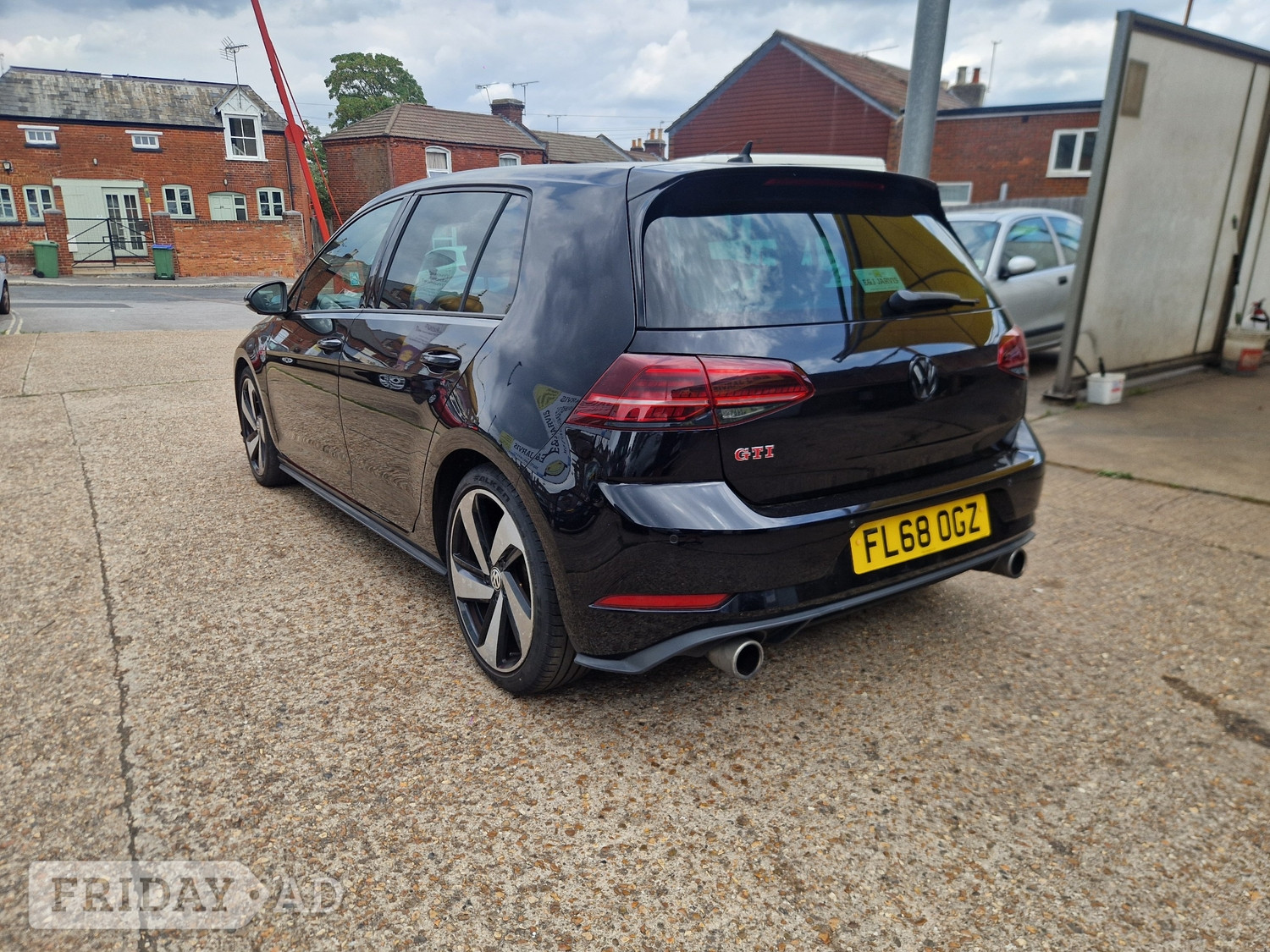Volkswagen Golf 2018 - Cars