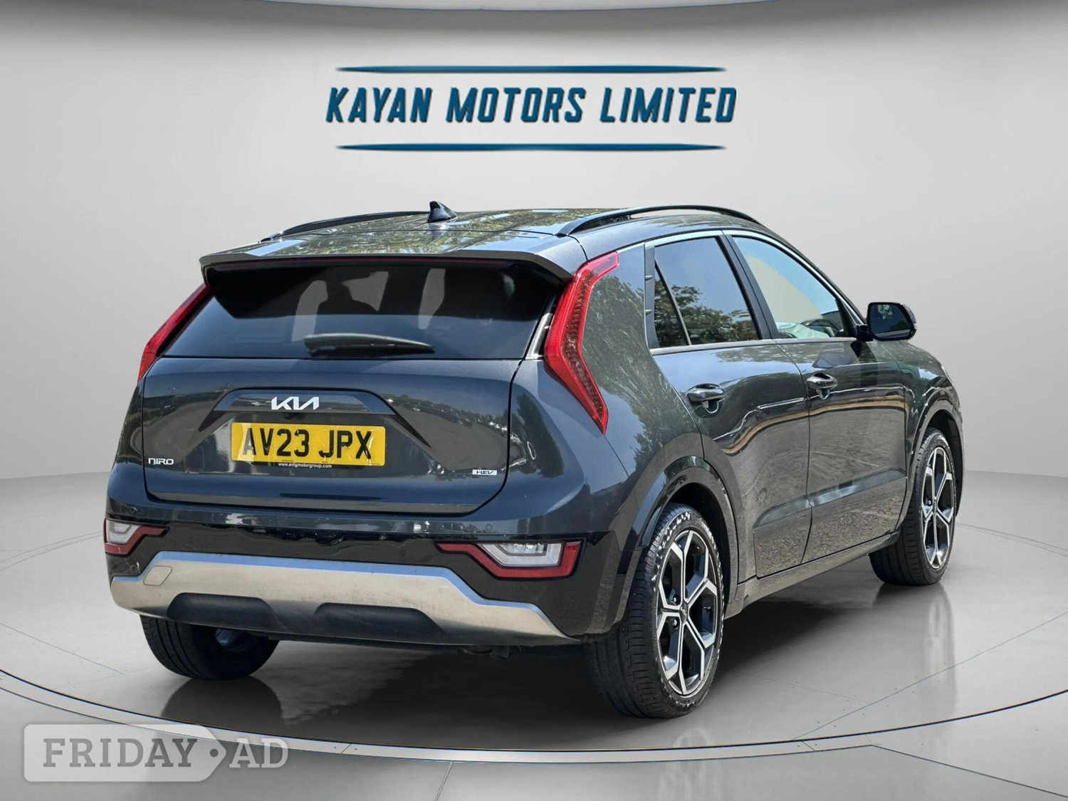 Kia Niro 2023 - Cars