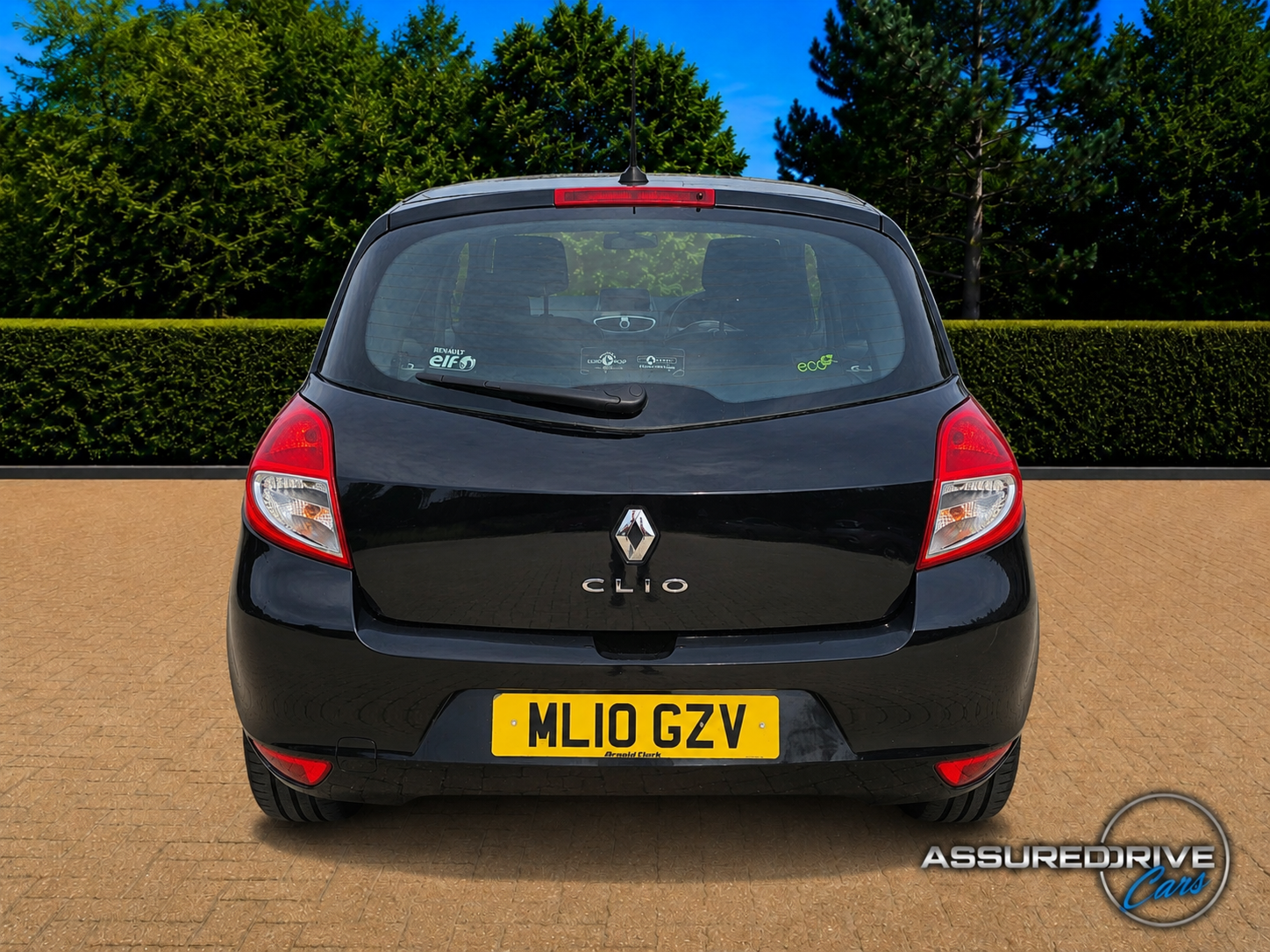 Renault Clio 2010 - Cars in Luton
