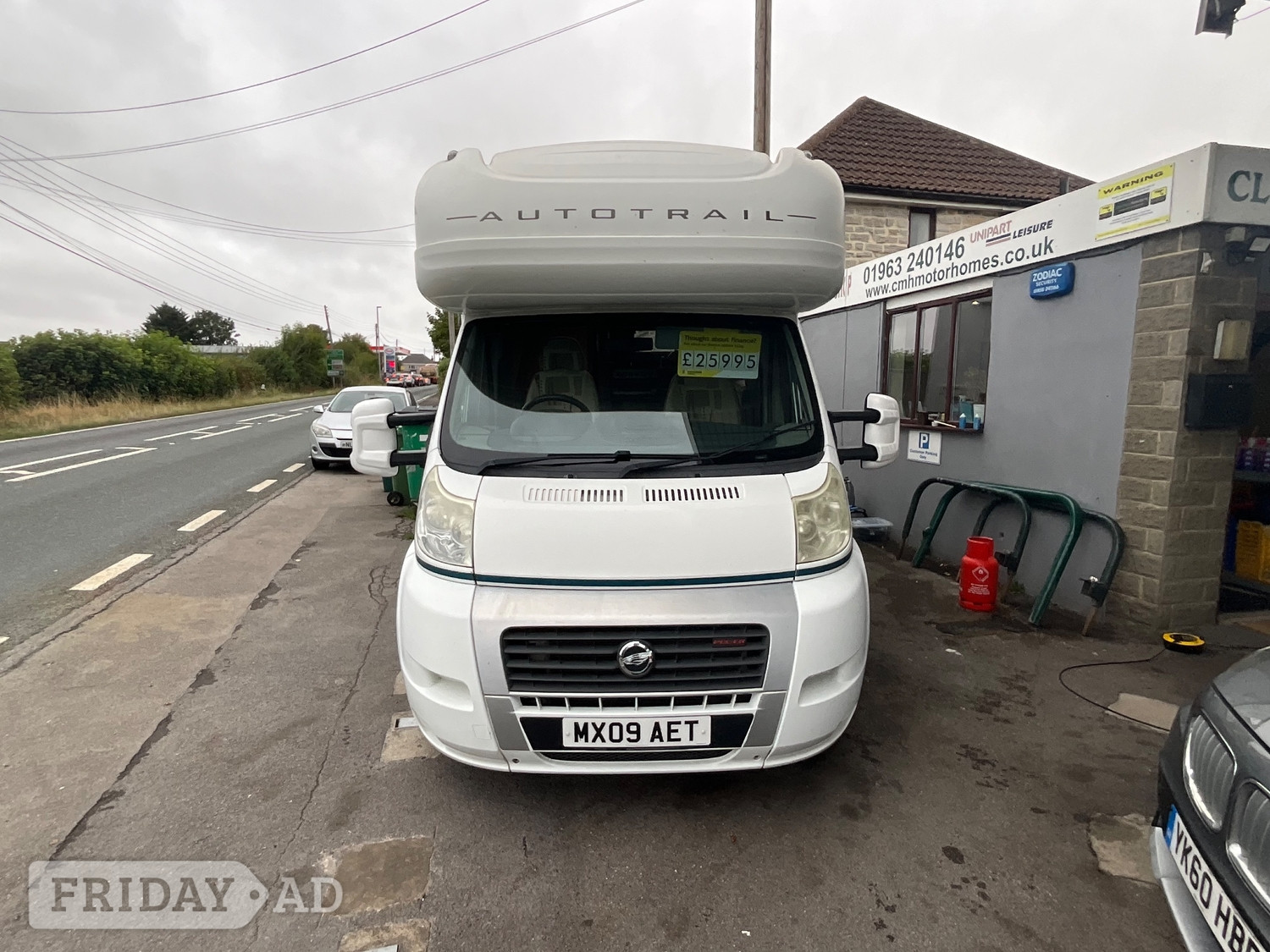 Auto-Trail Tracker Somerton