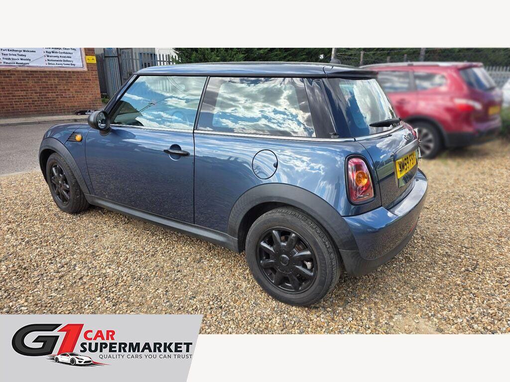 Mini Hatch 2010 - Cars in Leighton Buzzard