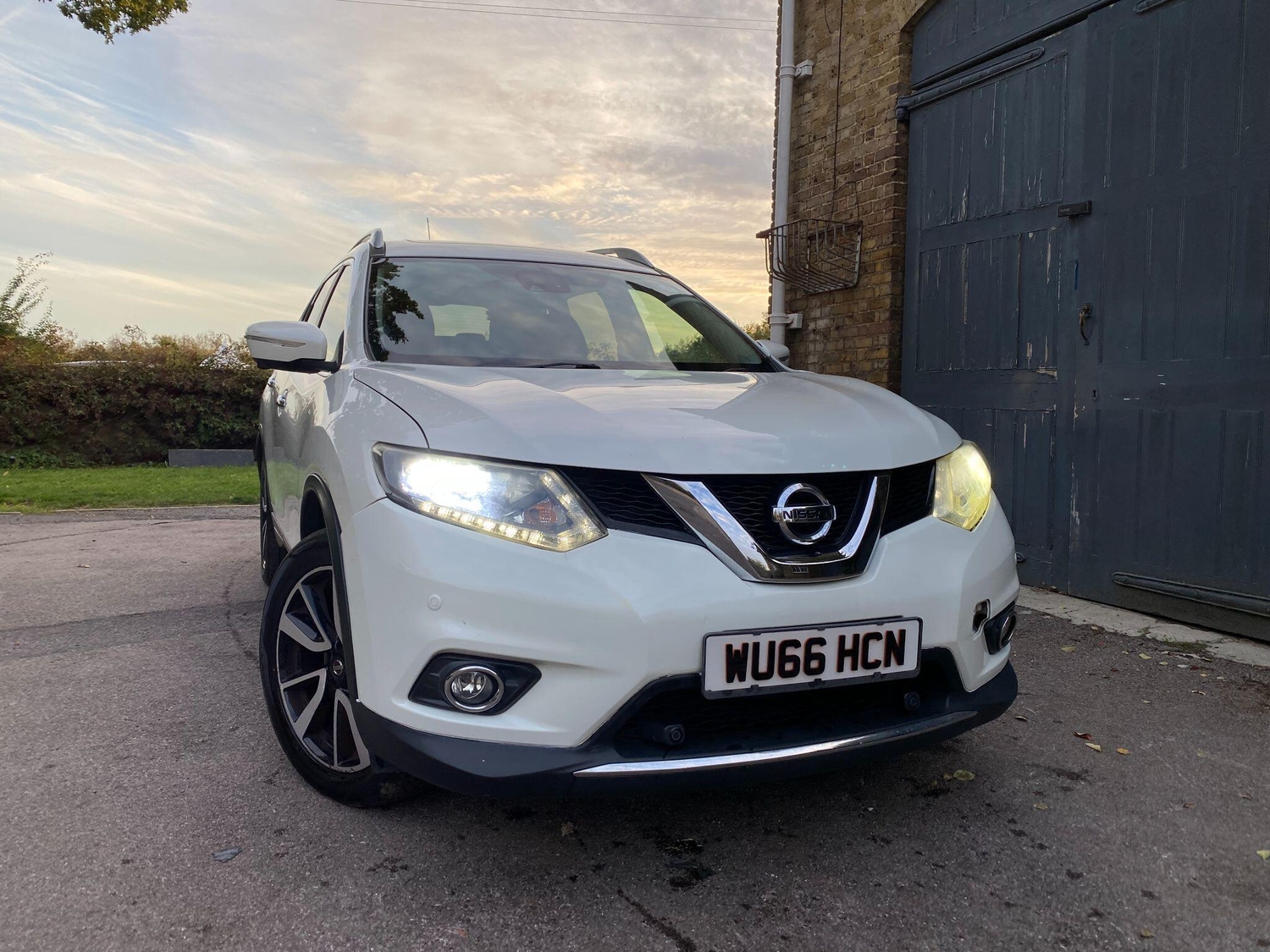 [ berth ]Nissan X-Trail