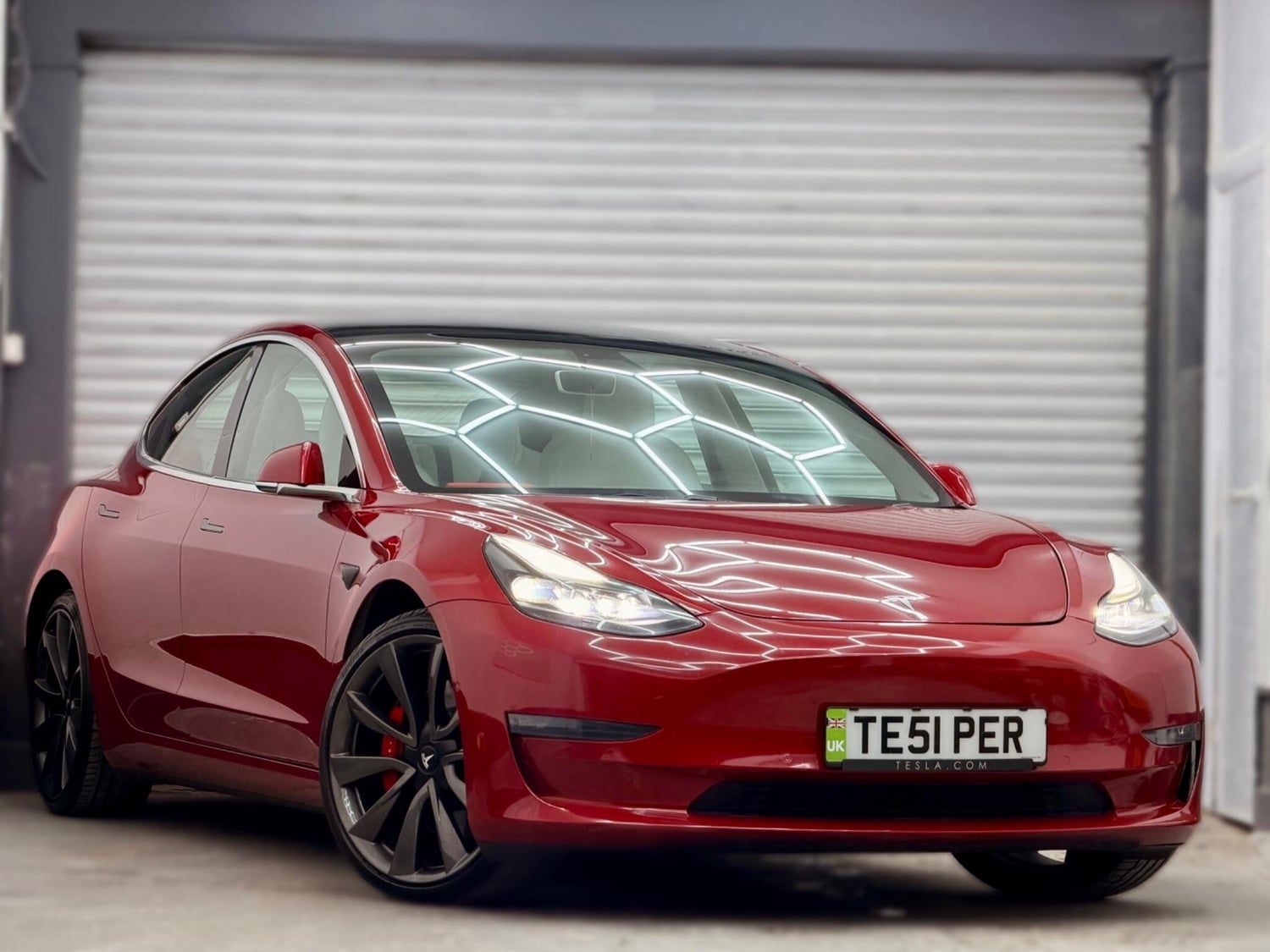 Tesla Model 3 2020 - Cars