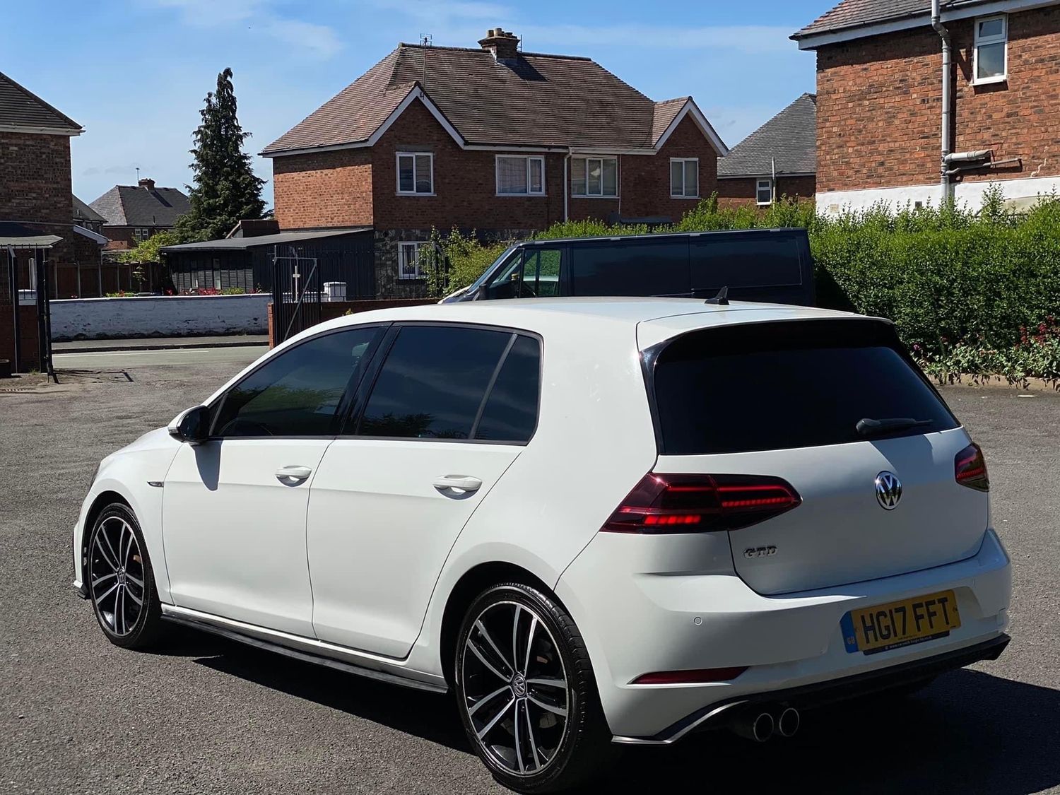 Volkswagen Golf 2017 - Cars in Wolverhampton