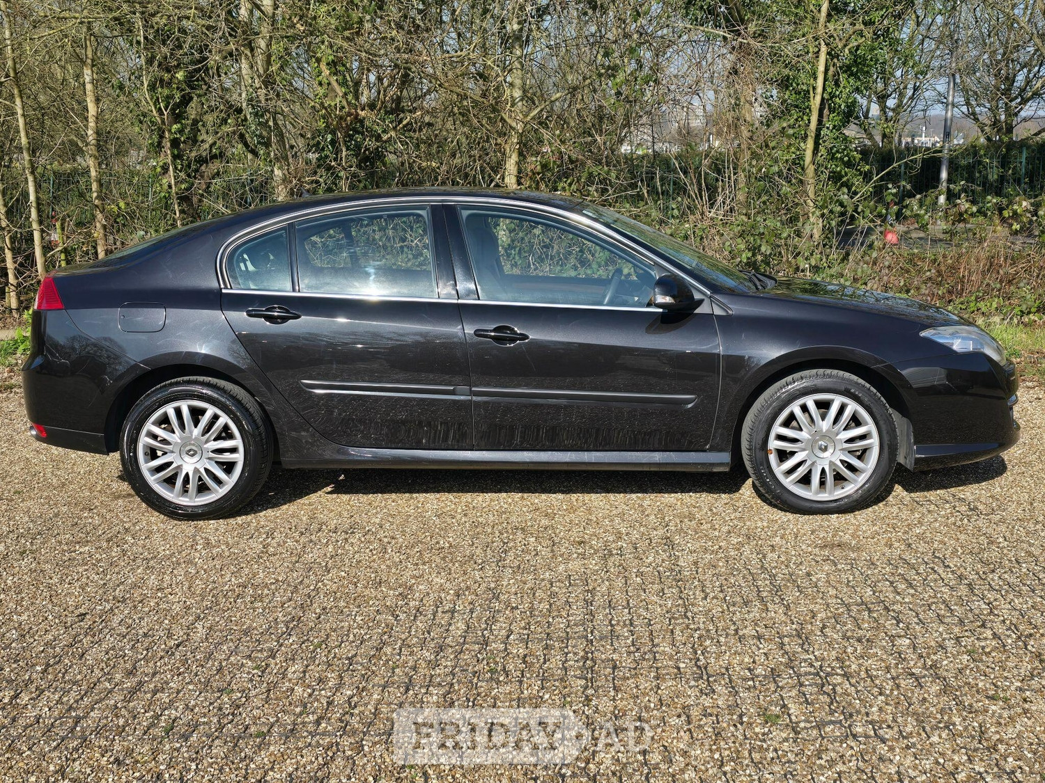 Renault Laguna 2010 - Cars
