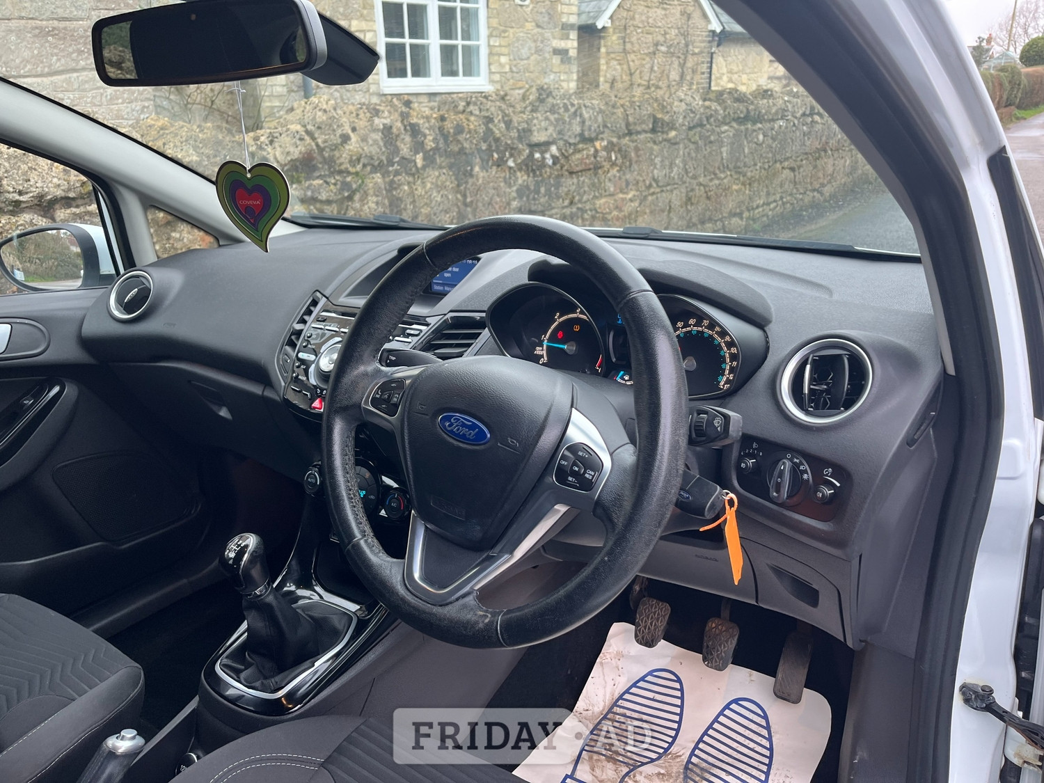 [ berth ]Ford Fiesta