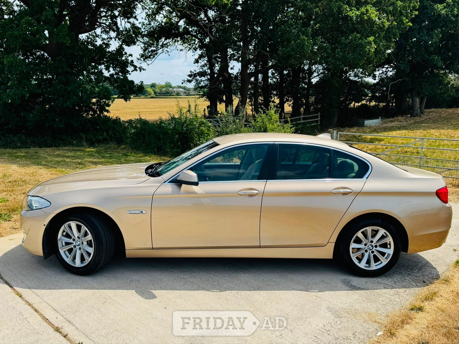 [ berth ]BMW 5 Series
