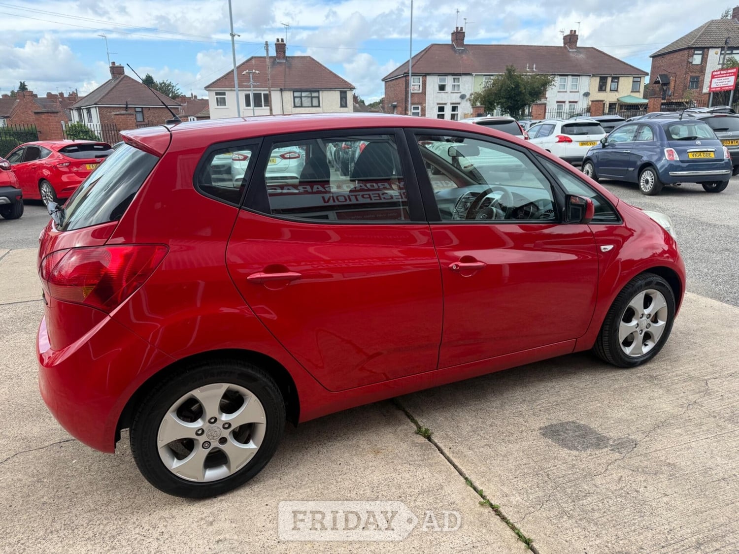 Kia Venga 2011 - Cars in Nottingham