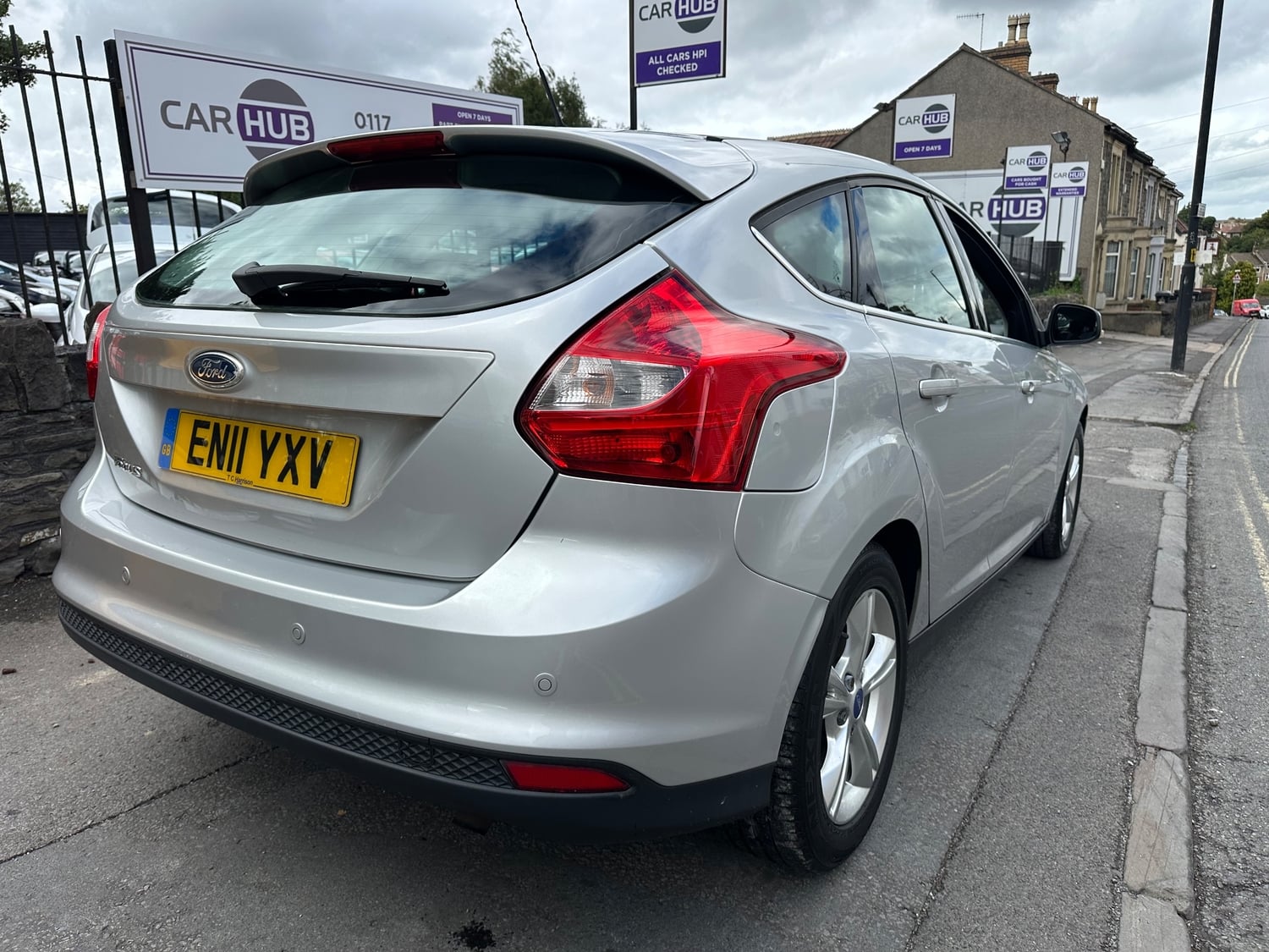 Ford Focus 2011 - Cars