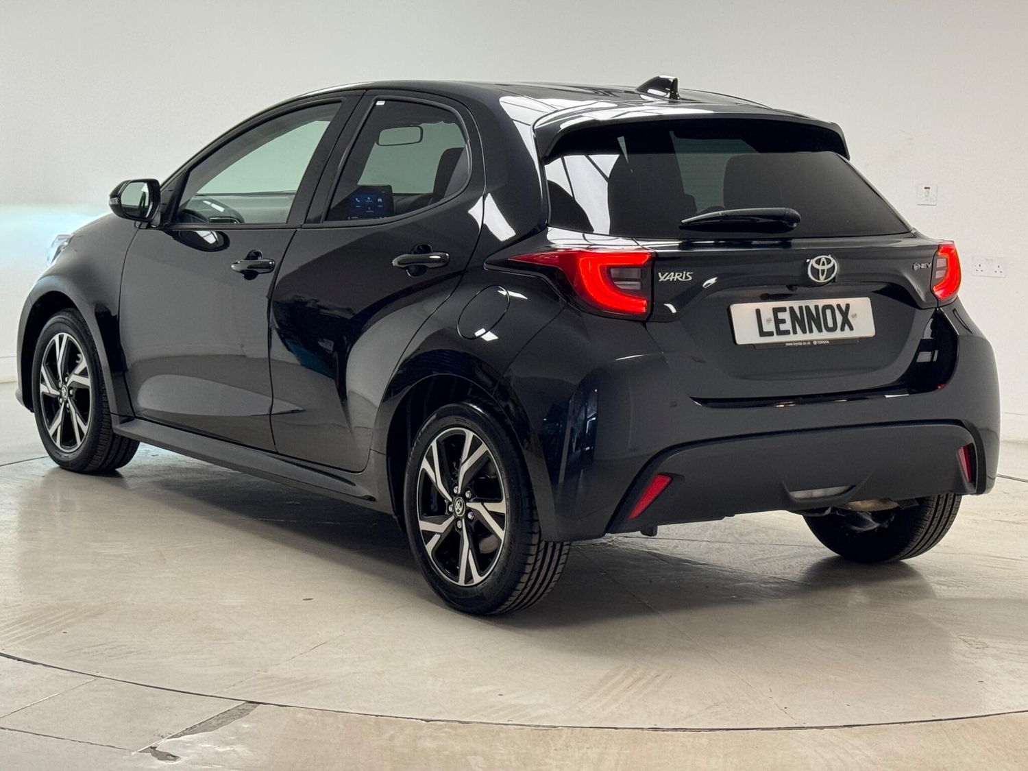 Toyota Yaris 2026 - Cars in Brent