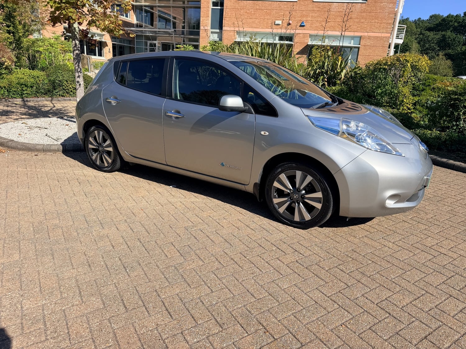 Nissan LEAF 2017 - Cars in Fareham