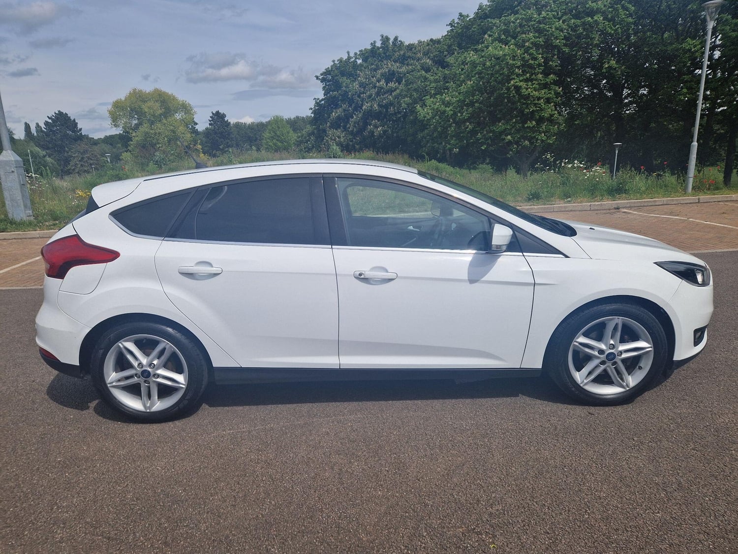 Ford Focus 2018 - Cars