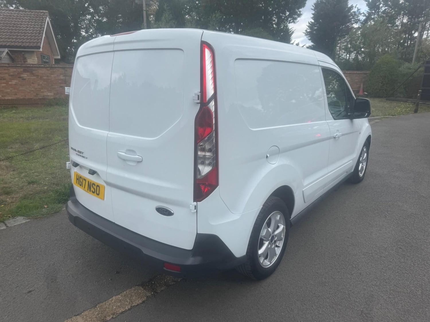 Ford Transit Connect 2017 - Vans & Commercial Vehicles