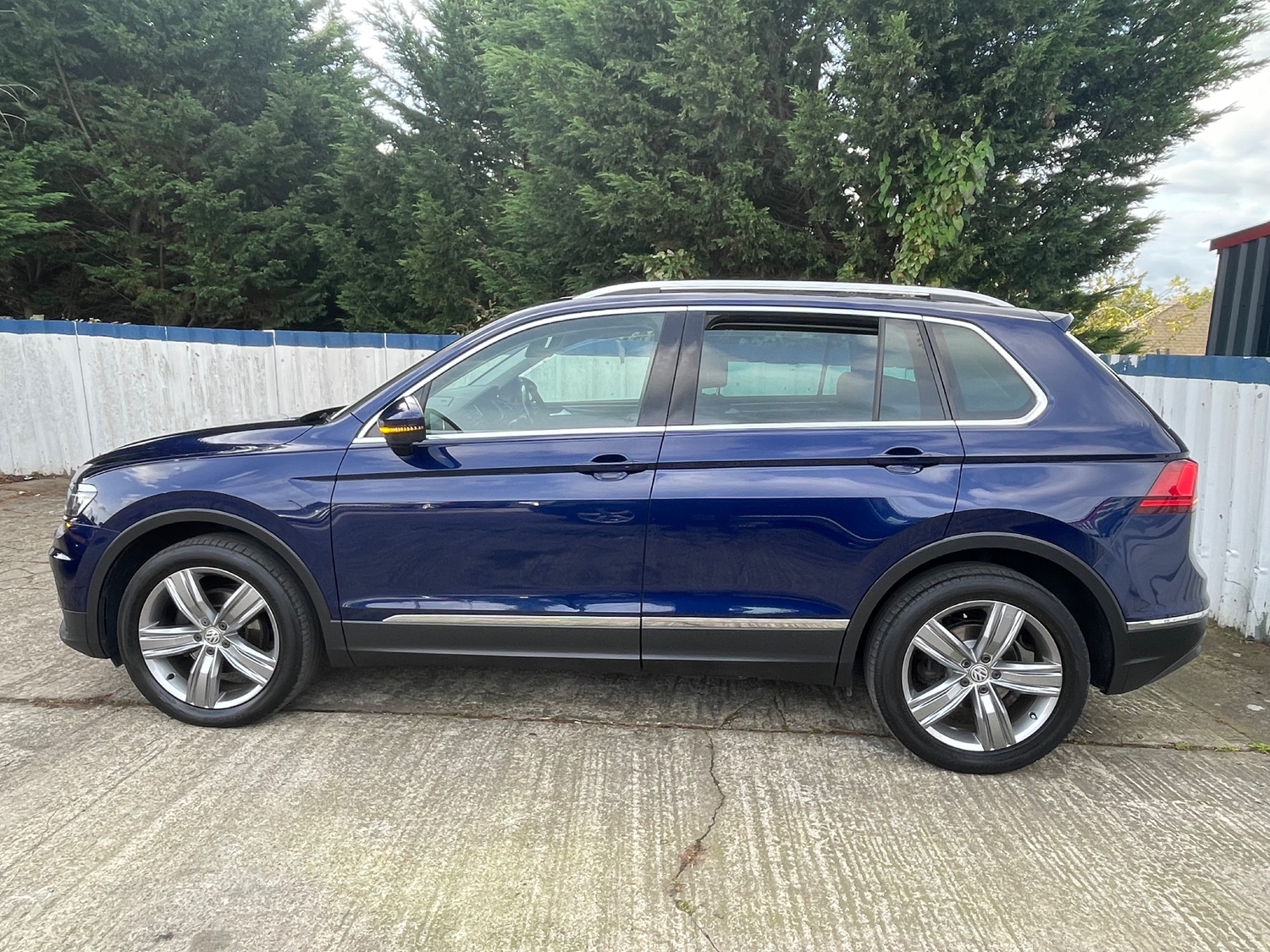 Volkswagen Tiguan 2017 - Cars