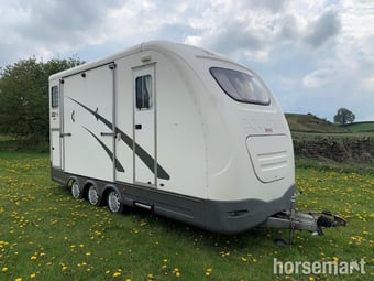 Equi-Trek Space-Treka  Horse Trailer