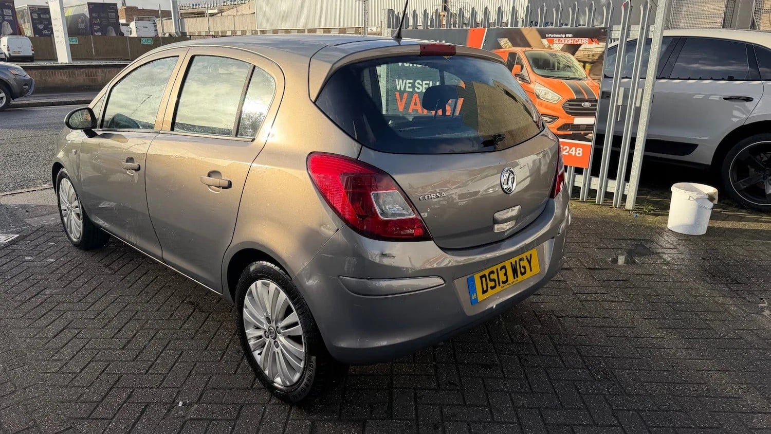 [ berth ]Vauxhall Corsa