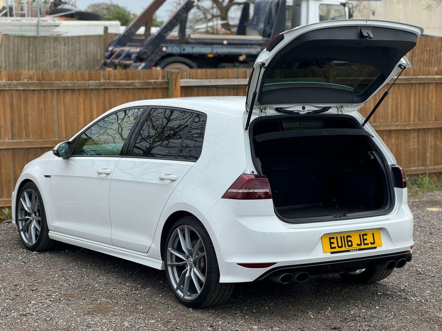 Volkswagen Golf 2016 - Cars in St. Albans