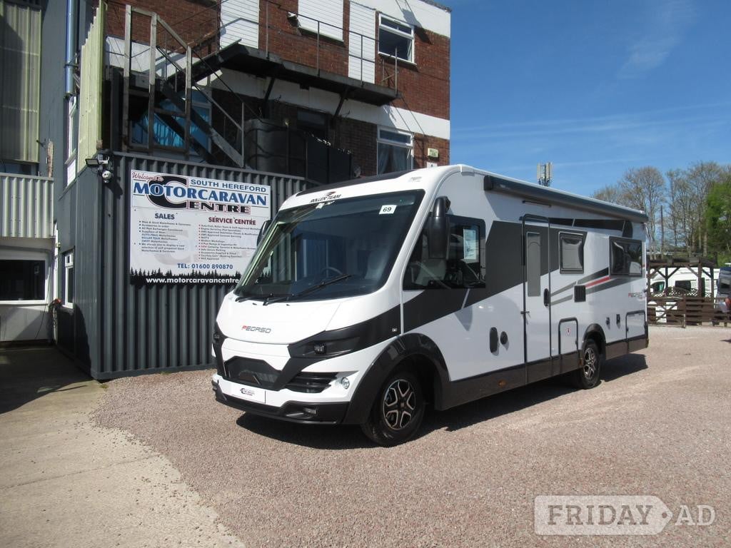Roller Team Pegaso 745 Whitchurch