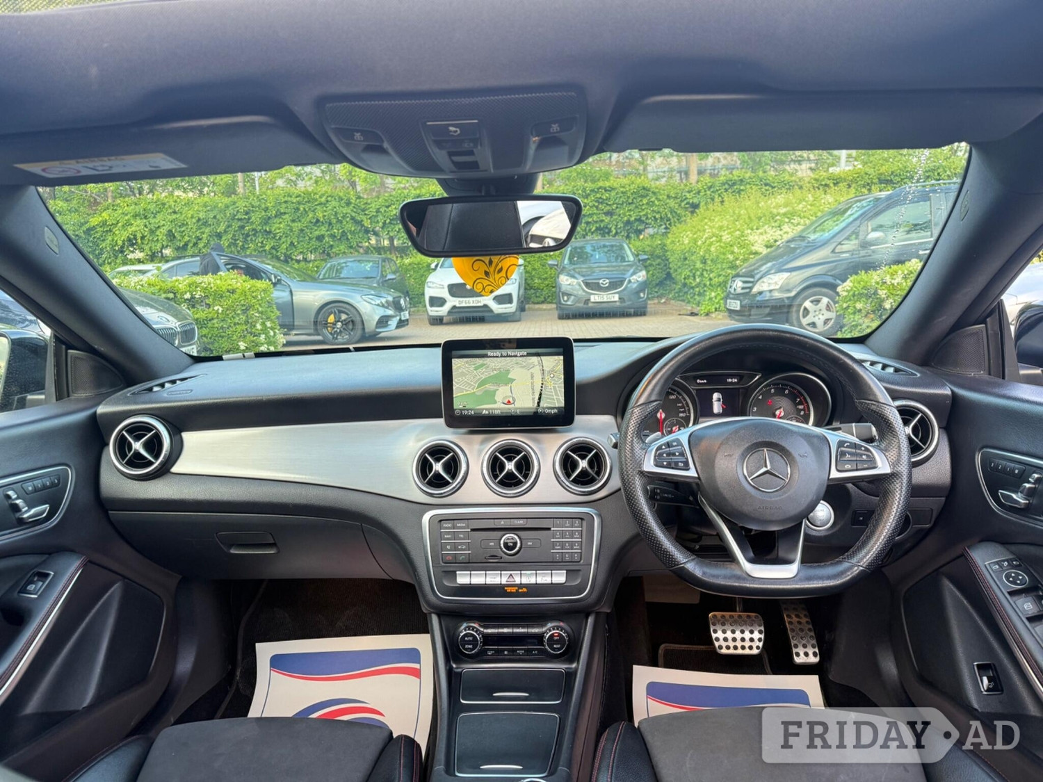 [ berth ]Mercedes-Benz CLA Class