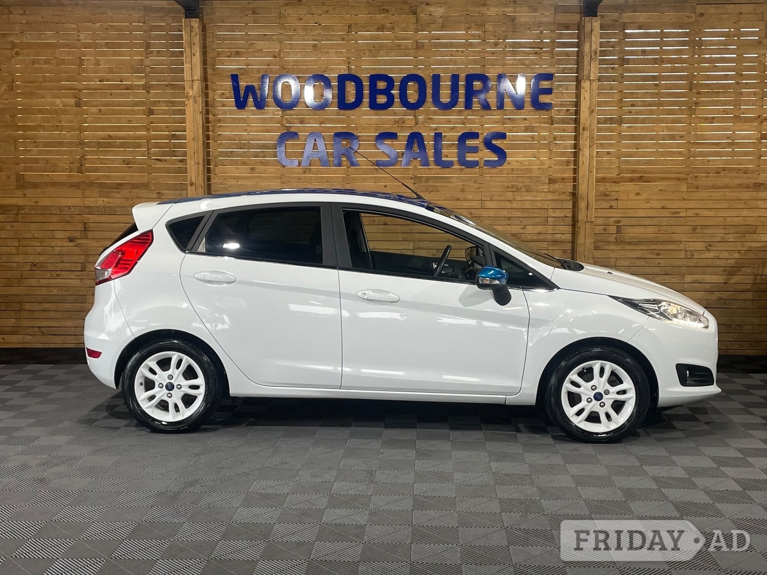 Ford Fiesta 2016 - Cars