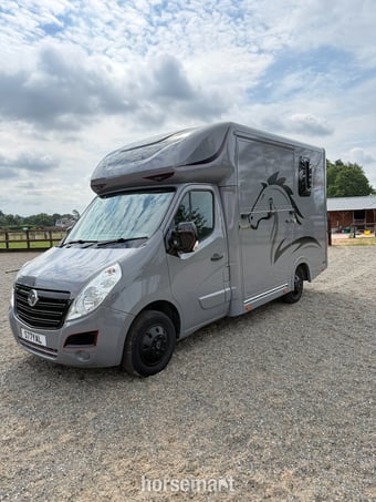 Equus Pro Lite 3500 Vauxhall Horsebox