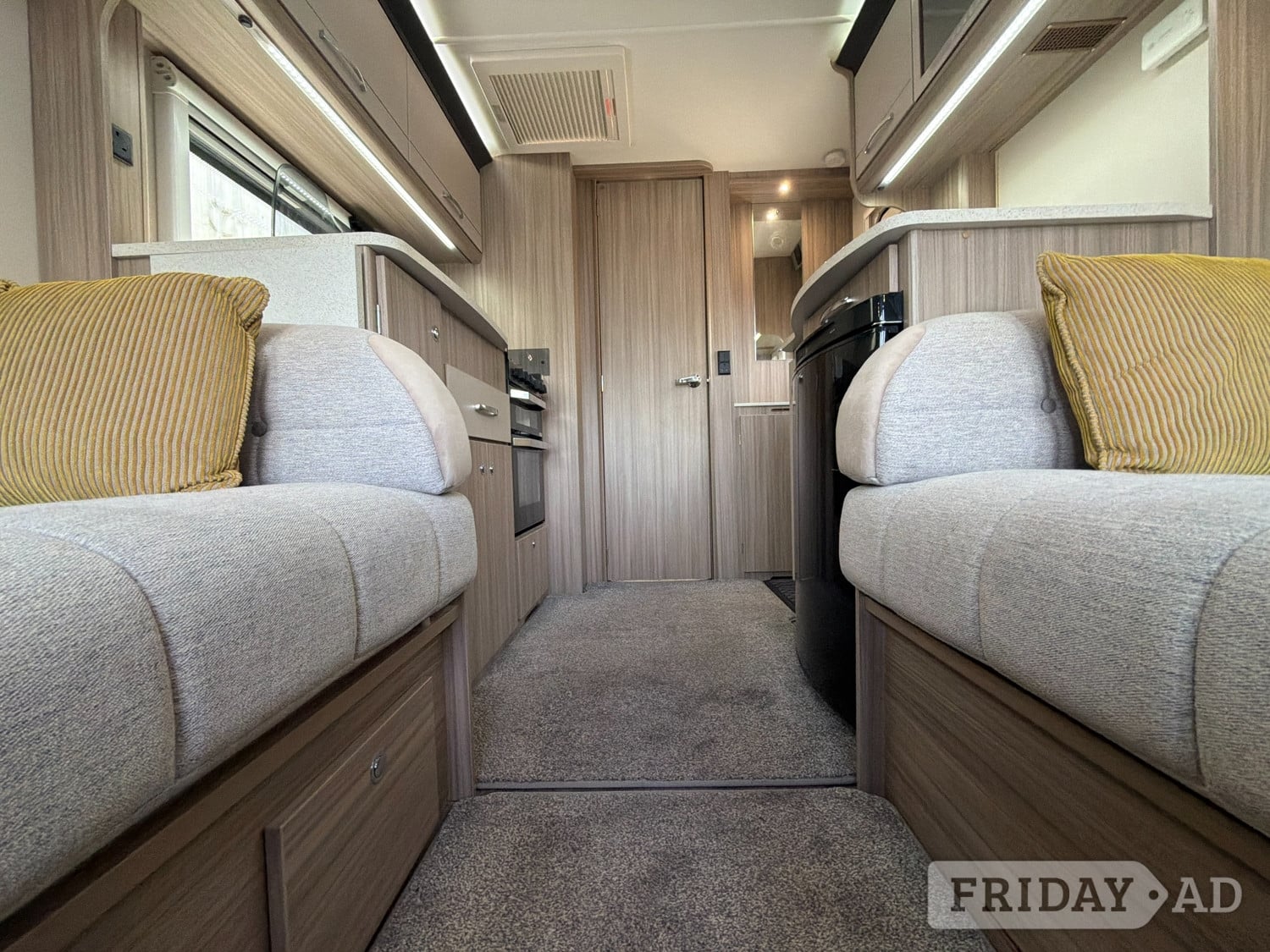 Coachman Vision 450 2019 - Motorhomes & Caravans in Paignton