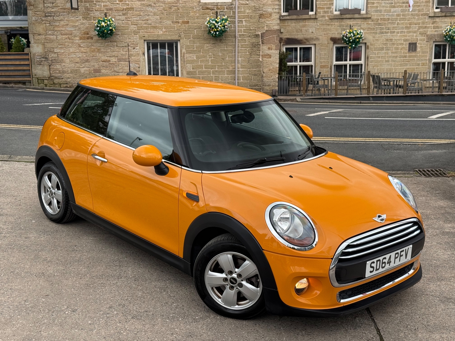 [ berth ]Mini Hatch