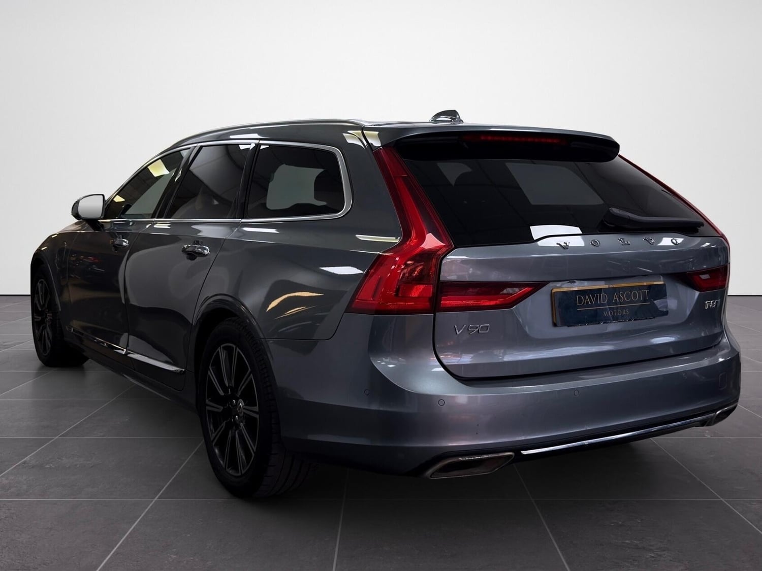 [ berth ]Volvo V90